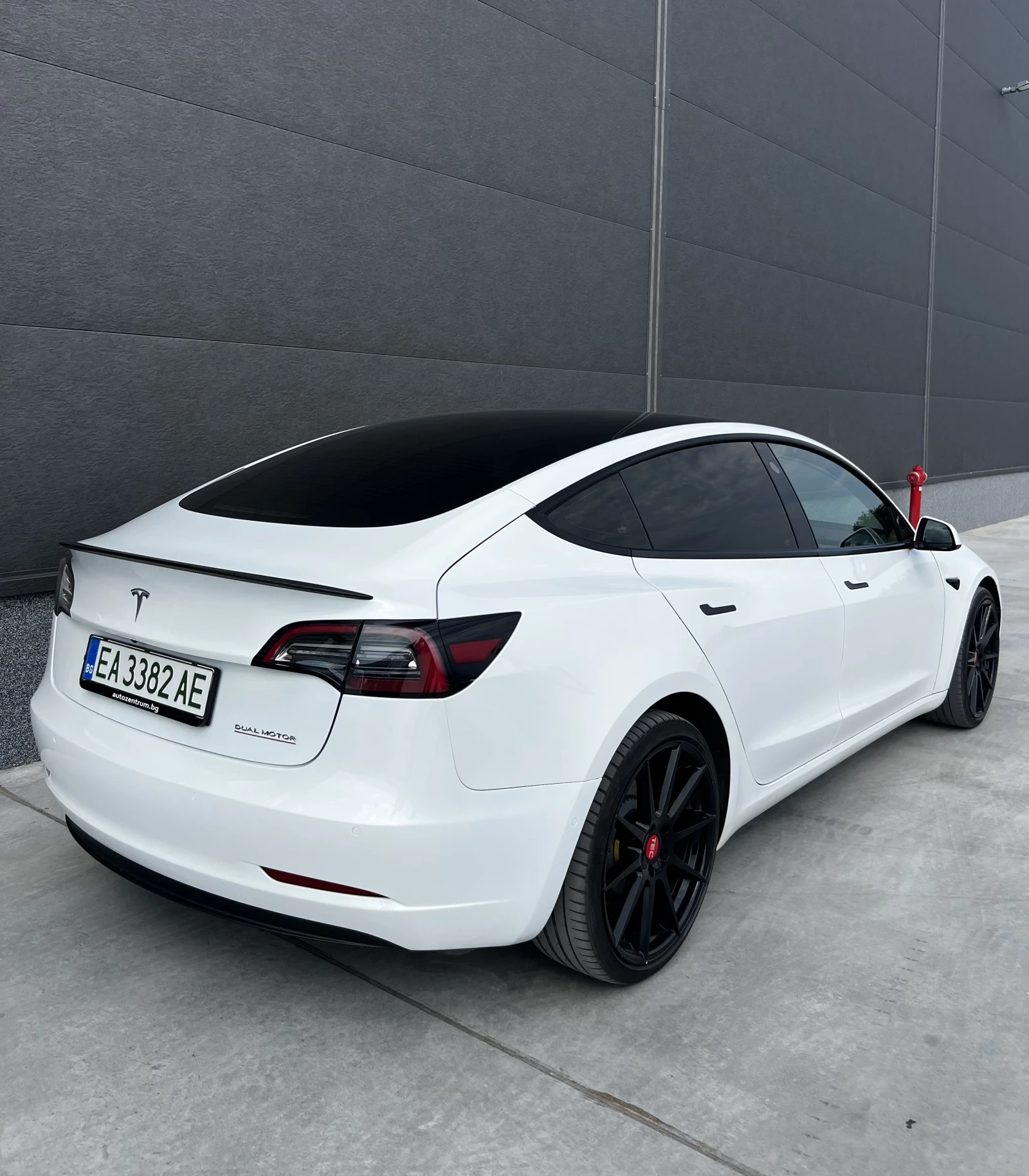 Tesla Model 3 Performance Dual AWD, снимка 3 - Автомобили и джипове - 55741470