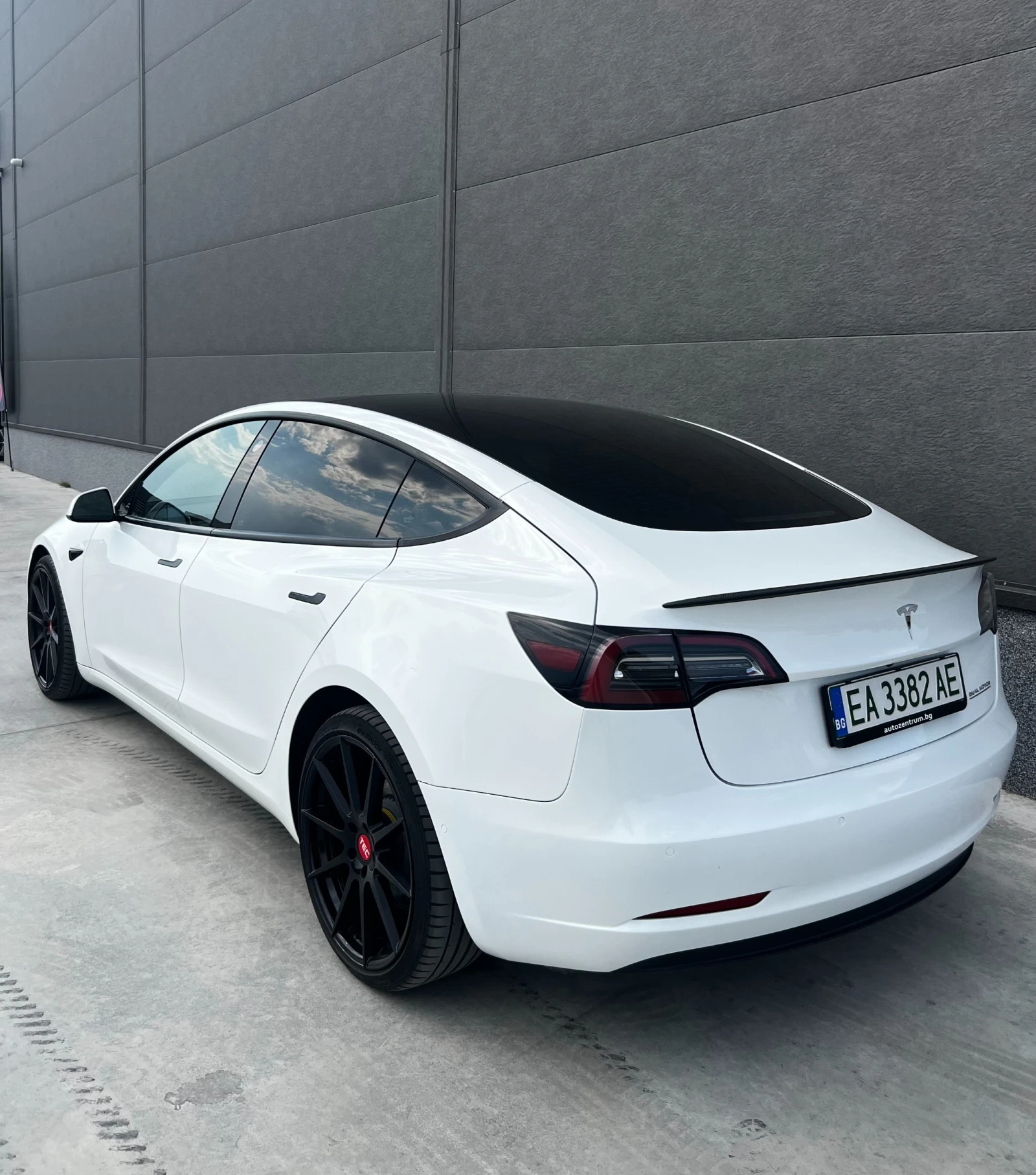 Tesla Model 3 Performance Dual AWD, снимка 4 - Автомобили и джипове - 55741470
