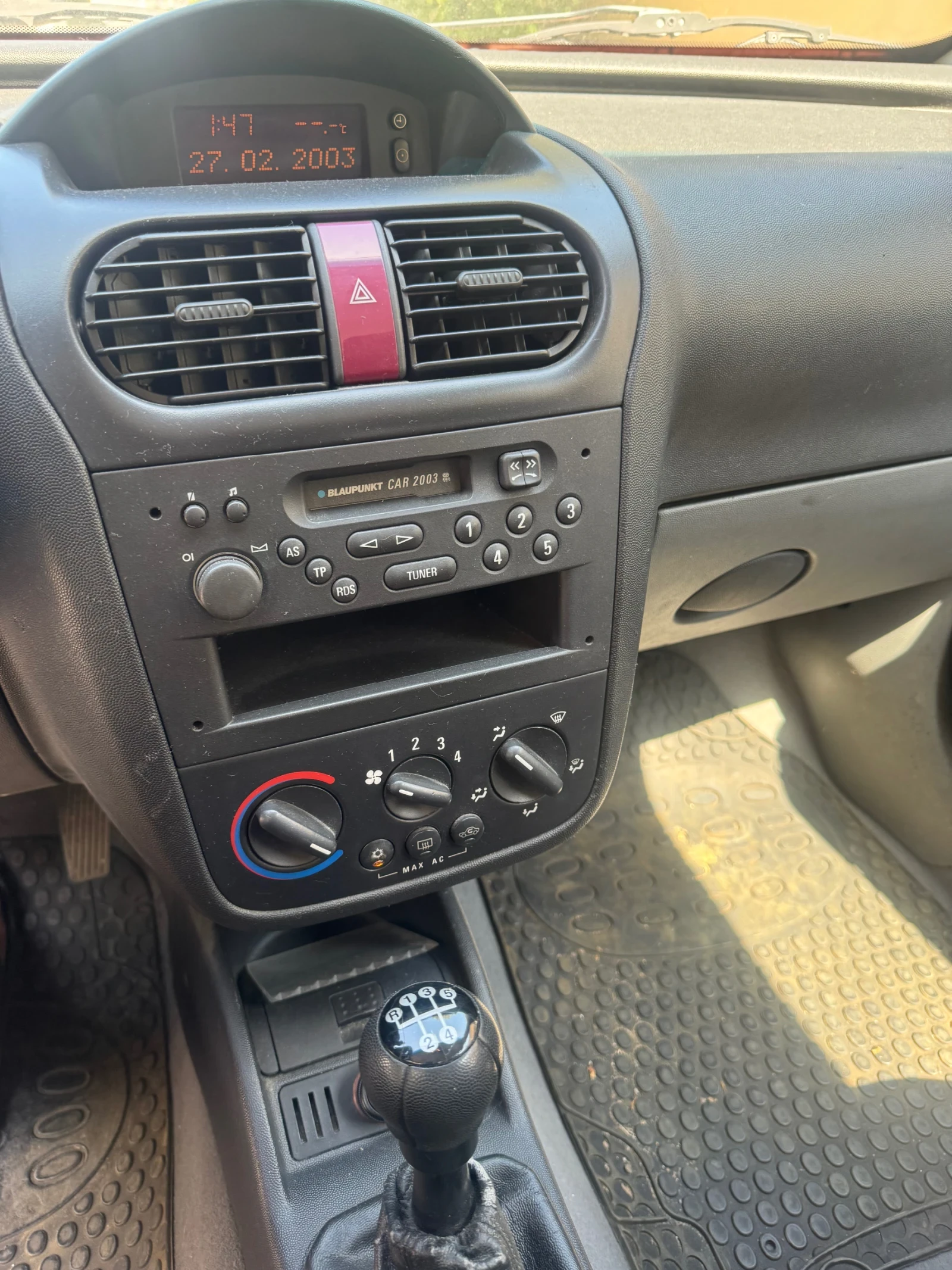 Opel Corsa, снимка 6 - Автомобили и джипове - 55943316