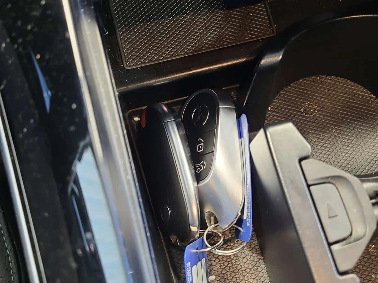 Mercedes-Benz C 300 * 4matic Sedan * CARFAX *  | Mobile.bg � ����������� 7