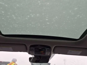 Hyundai Tucson LUXURY/CARFAX/2 ключа/+ Гуми/Панорама/Кожа/Подгрев, снимка 14