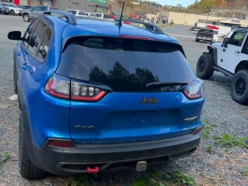 Jeep Cherokee * Trailhawk * CARFAX * ОПЦИЯ ЗА ФИНАНСИРАНЕ | Auto.bg — изображение 4