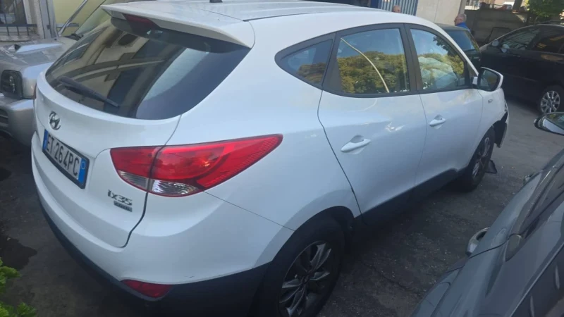 Hyundai IX35 1.7дизел, снимка 4 - Автомобили и джипове - 51787863