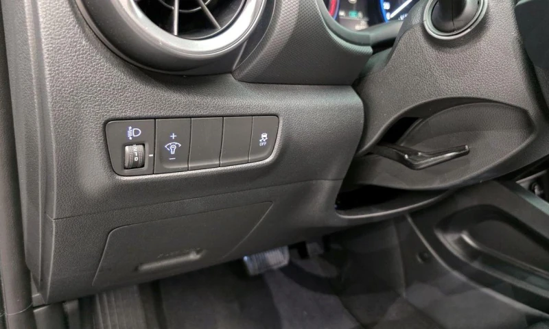 Hyundai Kona Gasoline 1.6 Turbo 2WD Inspiration, снимка 15 - Автомобили и джипове - 52112784