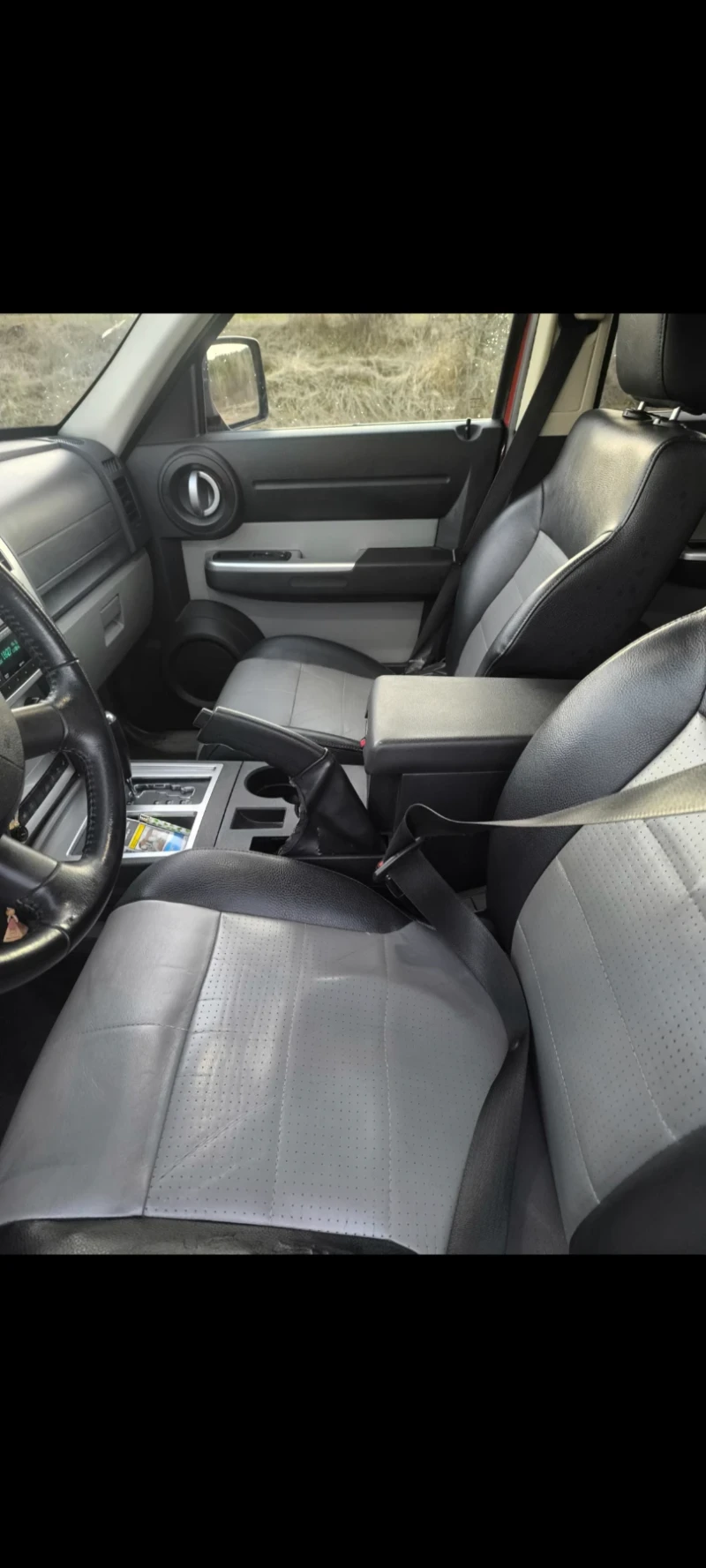 Dodge Nitro, снимка 10 - Автомобили и джипове - 52704609