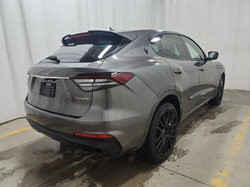 Maserati Levante * MODENA * CARFAX * БЕЗ ПЪРВОНАЧАЛНА ВНОСКА, снимка 4 - Автомобили и джипове - 53261031