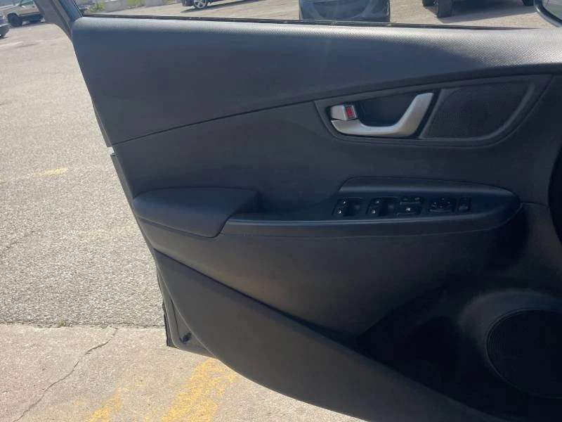 Hyundai Kona * ULTIMATE * DIS * HUD * 2 КЛЮЧА, снимка 14 - Автомобили и джипове - 54741682