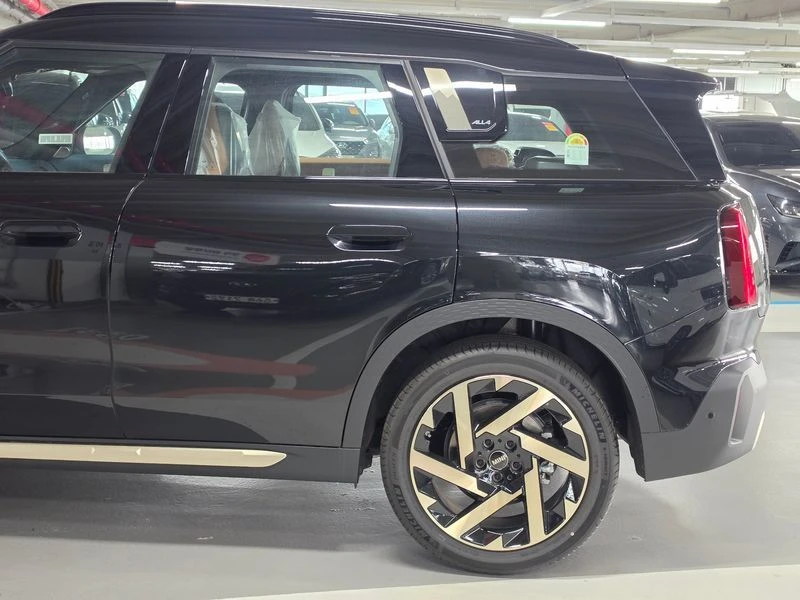 Mini Countryman 2.0 Automatic, снимка 5 - Автомобили и джипове - 56001790