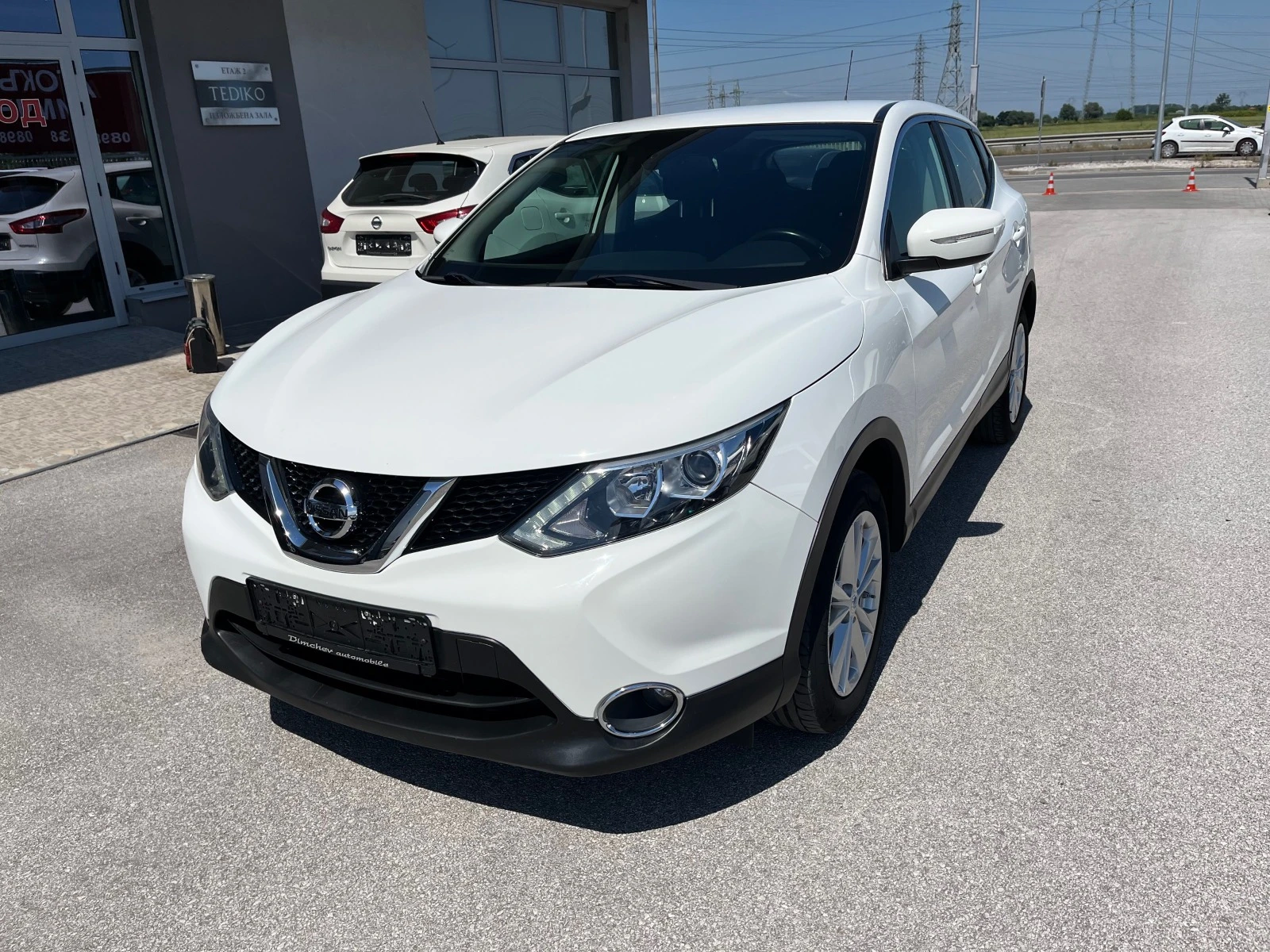 Nissan Qashqai 1.2 i 115k.c - изображение 2