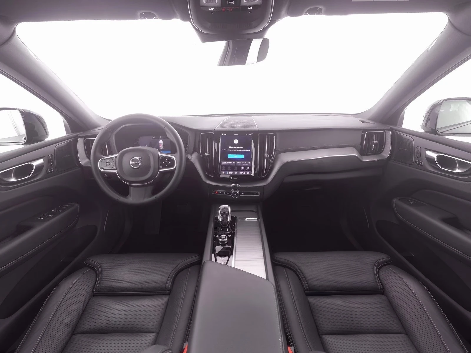 Volvo XC60 T8 AWD Black Edition, снимка 3 - Автомобили и джипове - 41981064