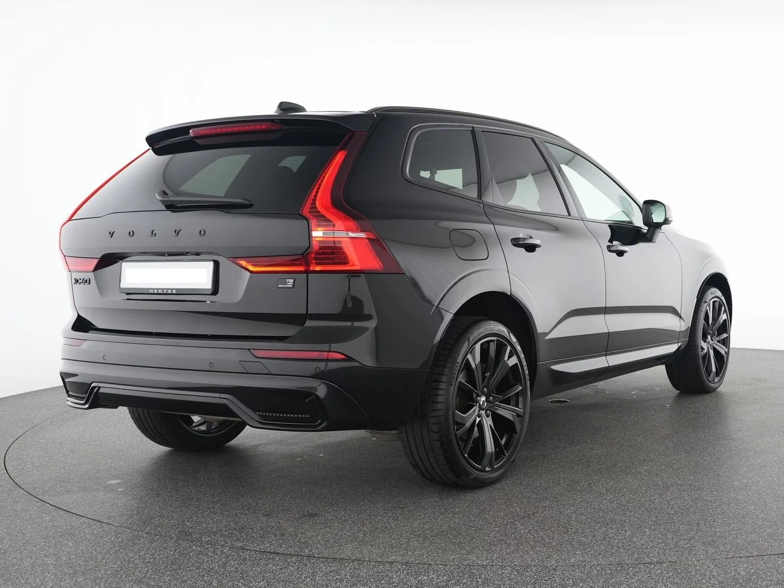 Volvo XC60 T8 AWD Black Edition, снимка 2 - Автомобили и джипове - 41981064