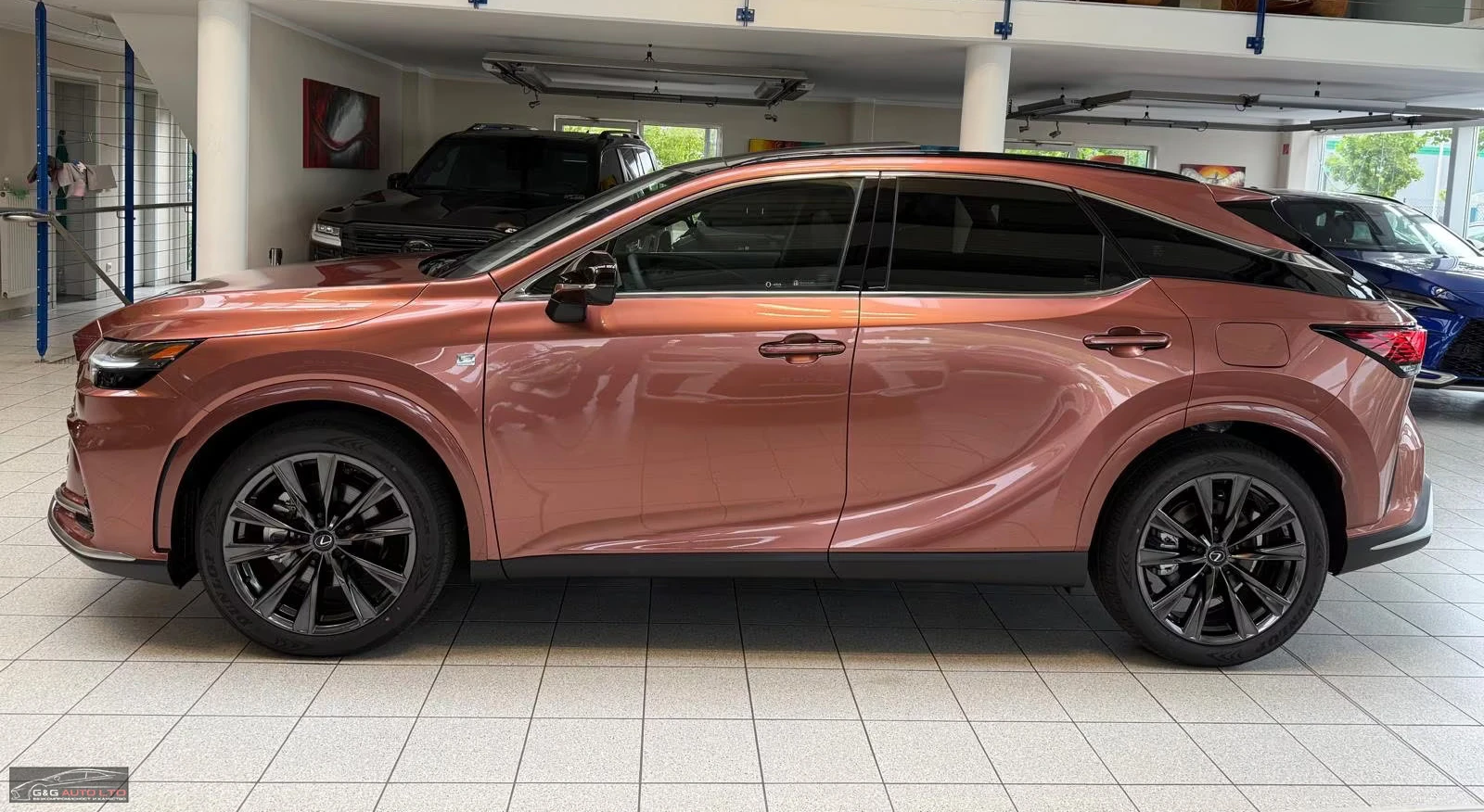 Lexus RX 450 НОВ!/F-SPORT/309HP/PANO/HUD/360CAM/MATRIX/DAB/428f - изображение 3