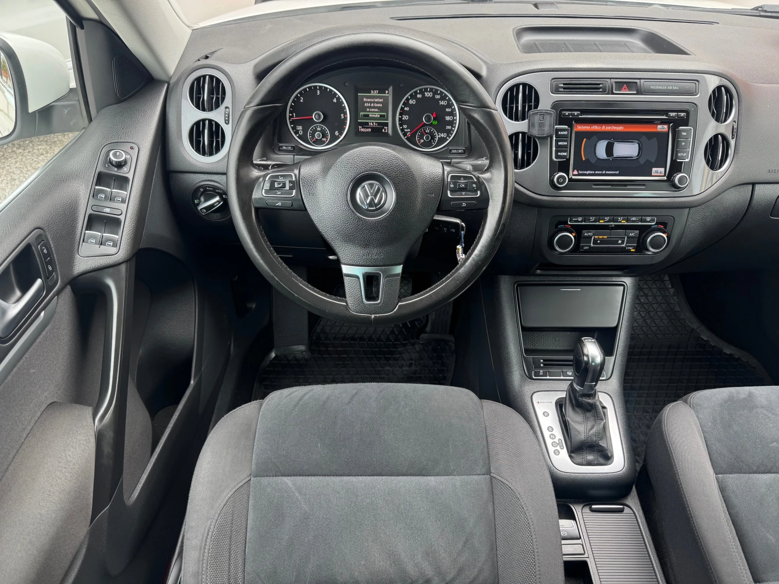 VW Tiguan 2.0TDI* AUT* 4X4* FACE* LIZING - изображение 3