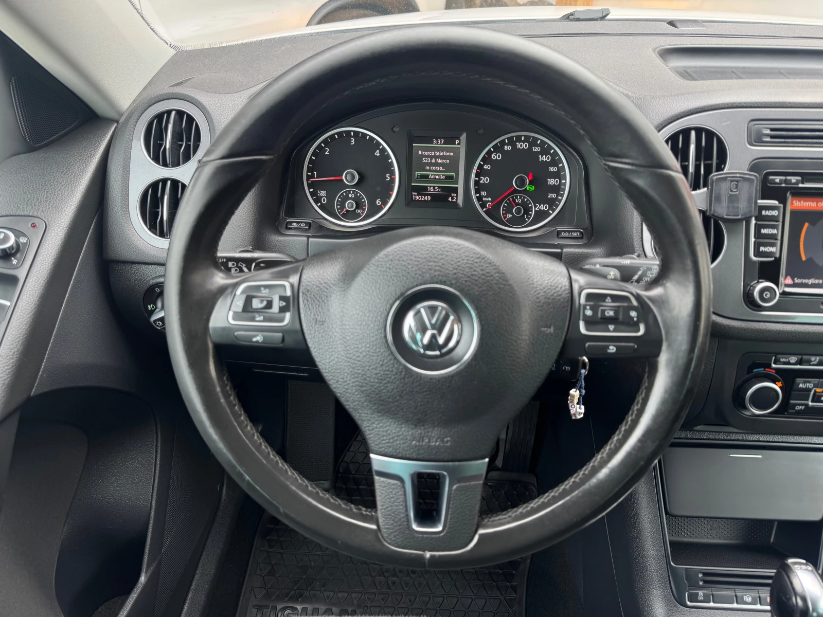 VW Tiguan 2.0TDI* AUT* 4X4* FACE* LIZING - изображение 7