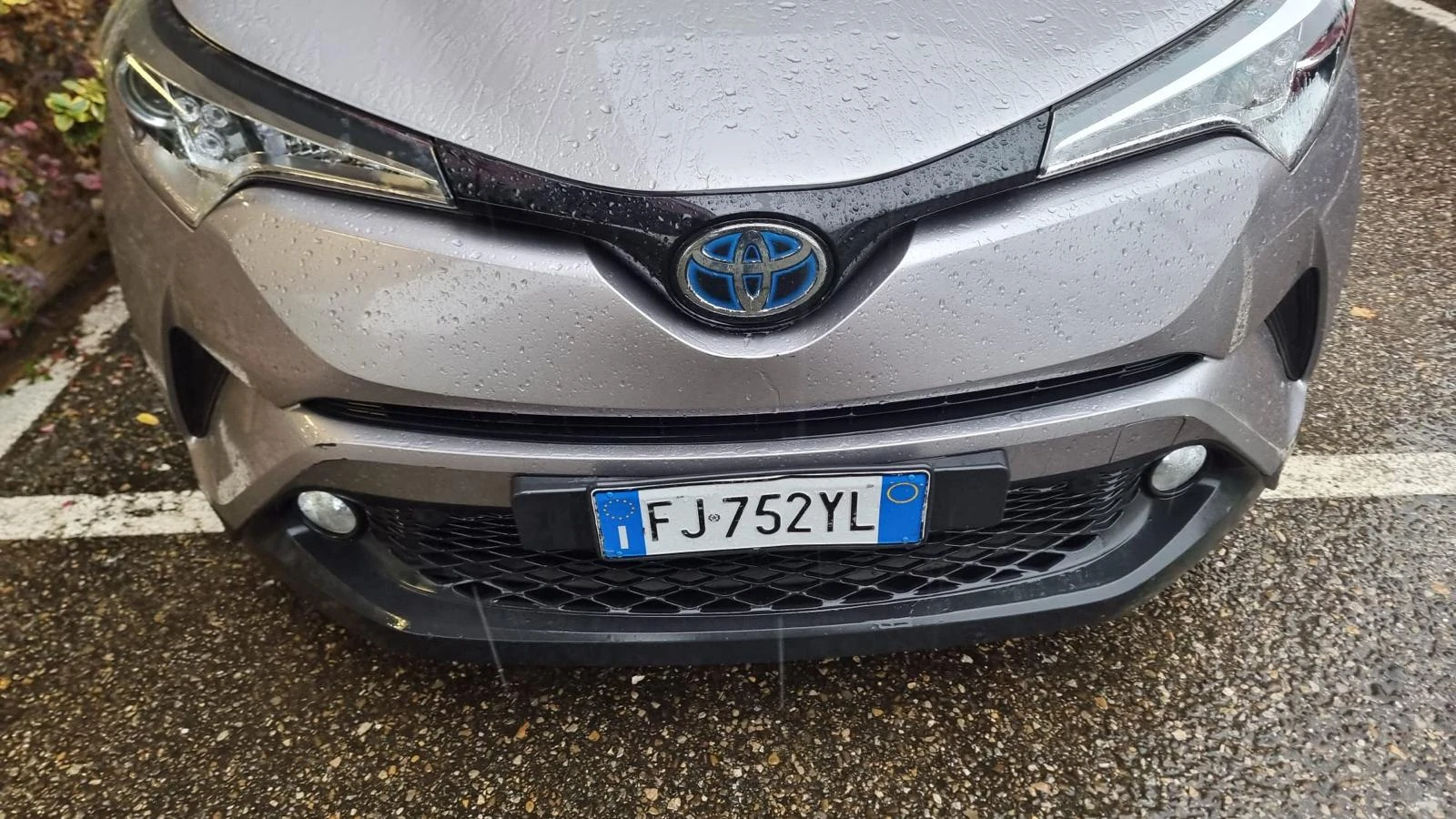 Toyota C-HR 1.8 HYBRID(КАТО НОВА) - изображение 7