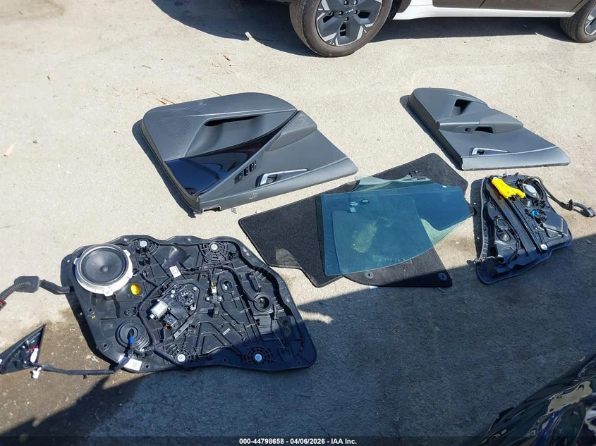 Kia Niro Ev Wind, снимка 12 - Автомобили и джипове - 54460480