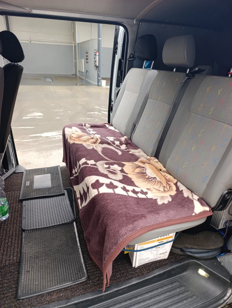 VW T5, снимка 9 - Бусове и автобуси - 52067834