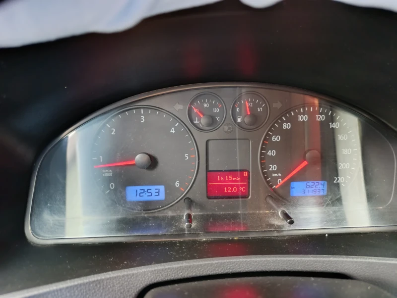 VW T5, снимка 15 - Бусове и автобуси - 52067834