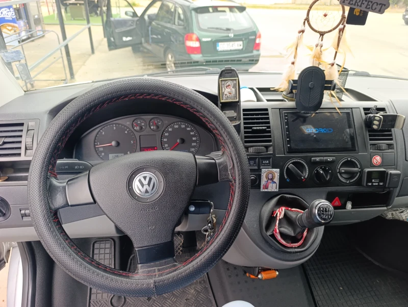 VW T5, снимка 13 - Бусове и автобуси - 52067834