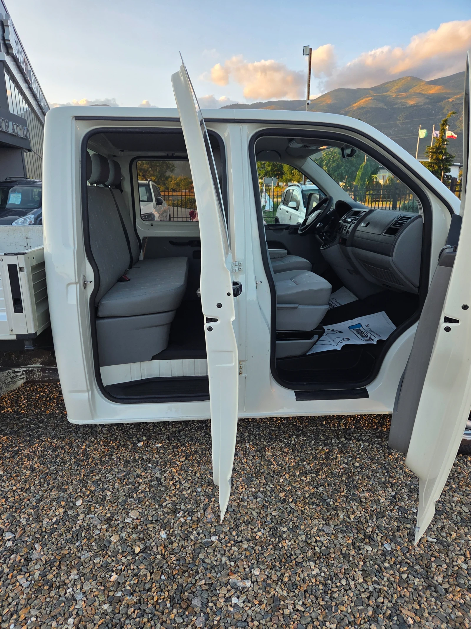 VW T5 Vw T5 4x4 �������� 5 ����� �������  | Mobile.bg � ����������� 9
