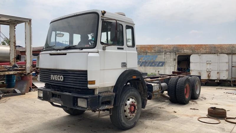 Iveco 440е38, снимка 5 - Камиони - 47406002