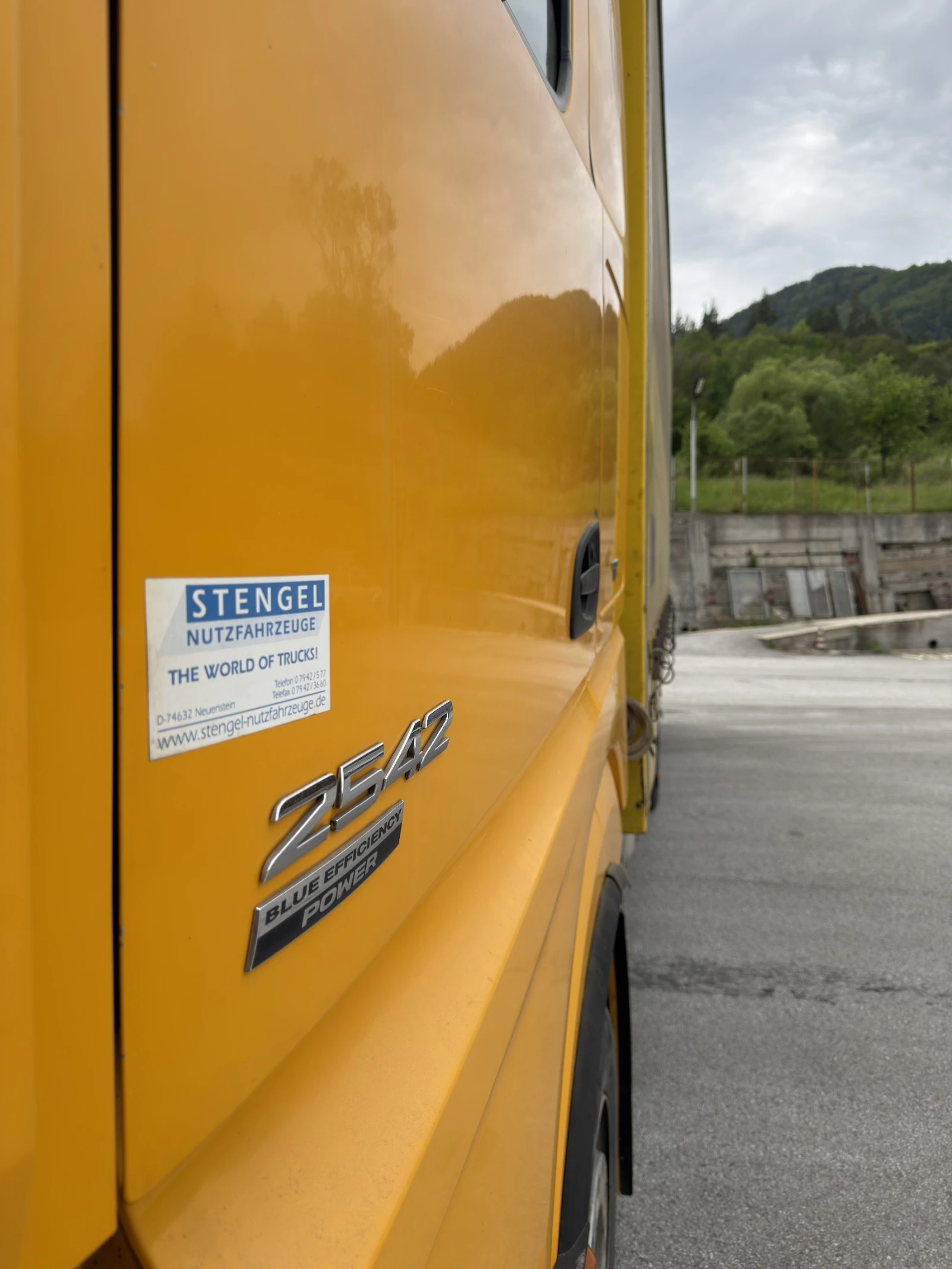 Mercedes-Benz Actros 2542, снимка 3 - Камиони - 54826112