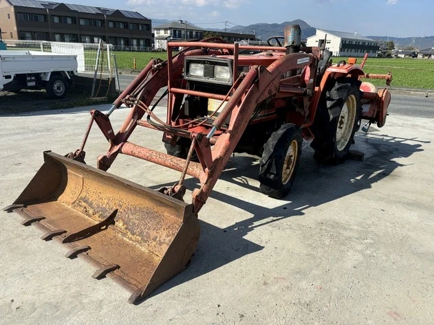 Трактор Kubota