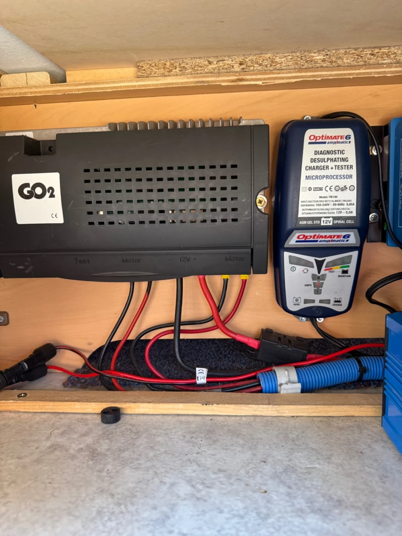 Каравана Fendt Saphir , снимка 8 - Каравани и кемпери - 51520816