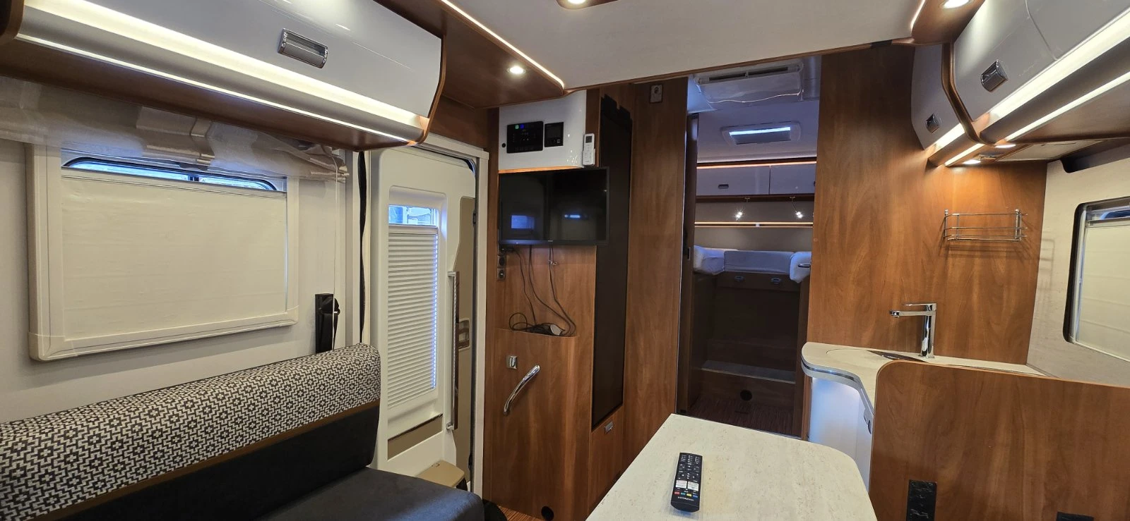 Кемпер Laika Kosmo 509 Emblema - изображение 9