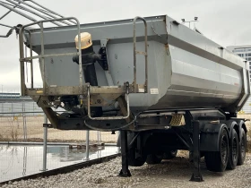 Полуремарке Schwarzmuller 6050kg, 25m3, боге