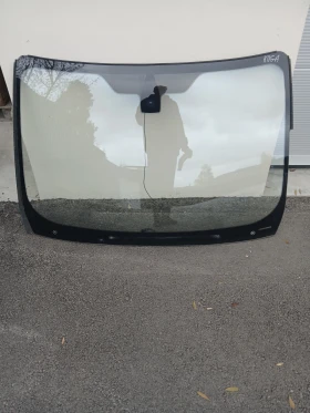Предно стъкло с подгрев Ford Kuga 2010г , снимка 1