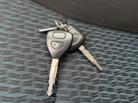 Toyota Yaris 1.4D D4D Навигация, Камера, 6 ск, снимка 14