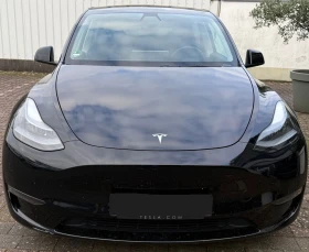 Tesla Model Y Performance AWD 1