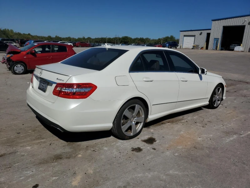 Mercedes-Benz E 350 4MATIC * AMG PACK* * ПЕРФЕКТНА ЗА ГАЗ* , снимка 3 - Автомобили и джипове - 47588289