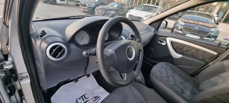 Dacia Logan 1.6i LPG 85k.c ITALIA EURO 5, снимка 8 - Автомобили и джипове - 47715807