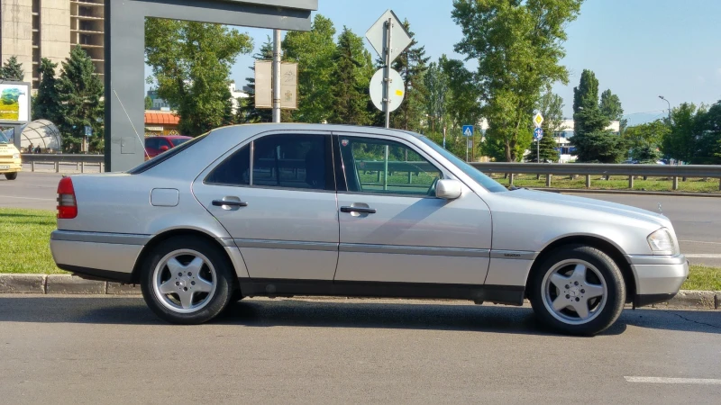 Mercedes-Benz C 200 ELEGANCE, снимка 1 - Автомобили и джипове - 48866740