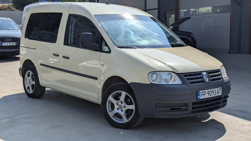 VW Caddy, снимка 2 - Автомобили и джипове - 52028746