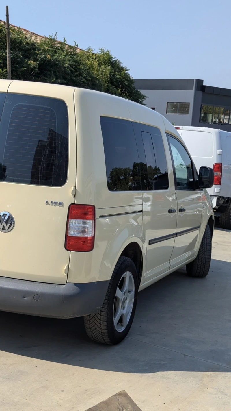 VW Caddy, снимка 4 - Автомобили и джипове - 52028746