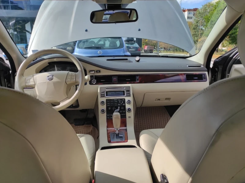 Volvo V70, снимка 6 - Автомобили и джипове - 52296827