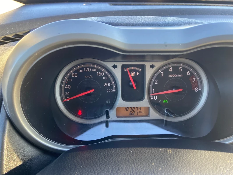 Nissan Note, снимка 11 - Автомобили и джипове - 52710468