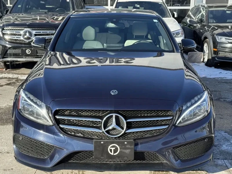 Mercedes-Benz C 300 AMG-pkg* Night-pkg* Burmester* Keyless* Camera* Am, снимка 2 - Автомобили и джипове - 53190873