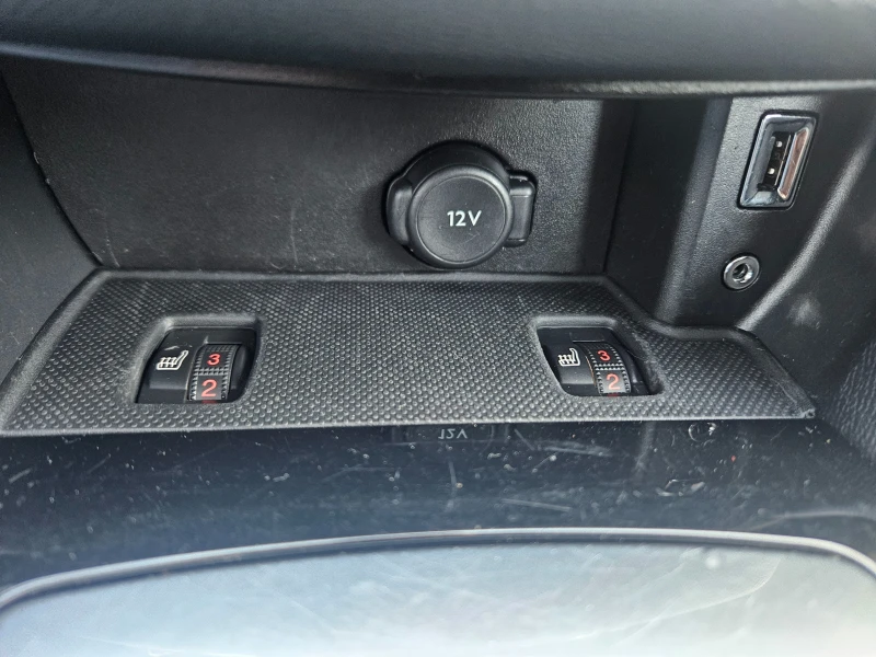 Peugeot 308 1.6 HDi Германия , снимка 10 - Автомобили и джипове - 53350154