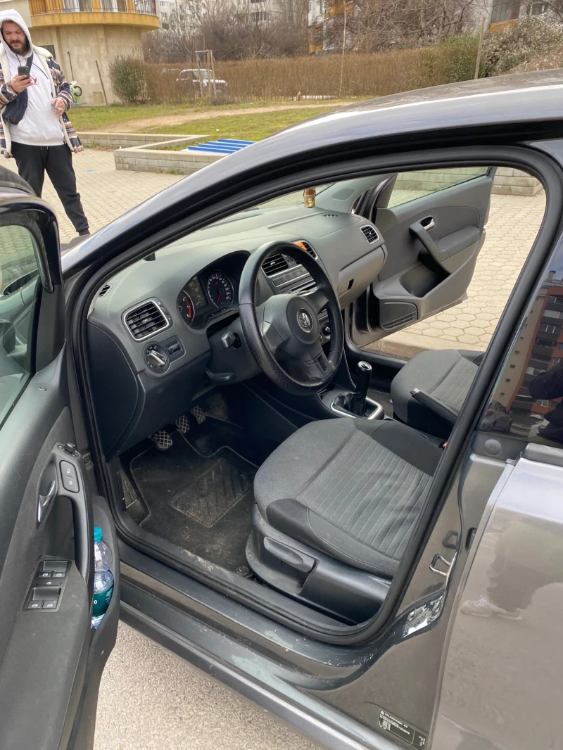 VW Polo 1.2 Бензин, снимка 7 - Автомобили и джипове - 53420439