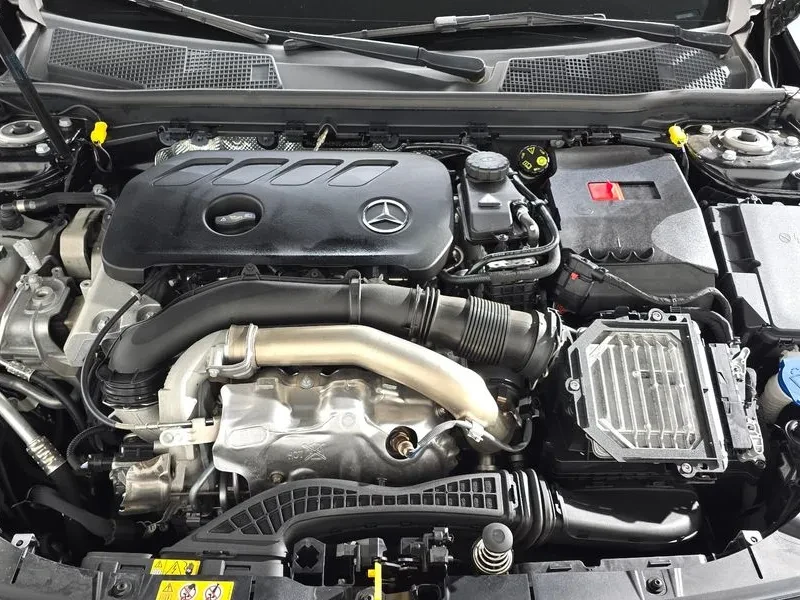 Mercedes-Benz A 220, снимка 6 - Автомобили и джипове - 55796132
