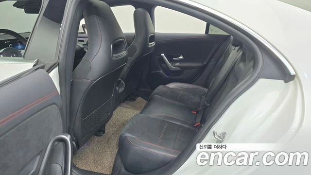 Mercedes-Benz CLA 250, снимка 11 - Автомобили и джипове - 56077666