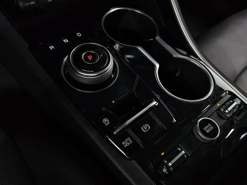 Kia K5 3Rd Generation 2.0 Trendy, снимка 9 - Автомобили и джипове - 56354321
