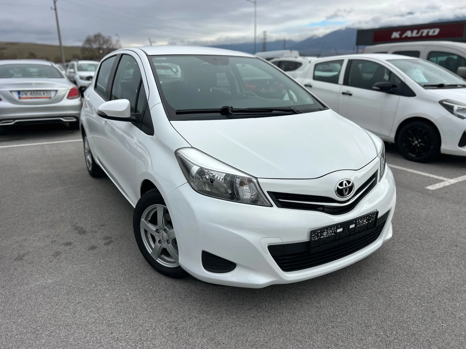 Toyota Yaris 1.4D D4D Навигация, Камера, 6 ск, снимка 1
