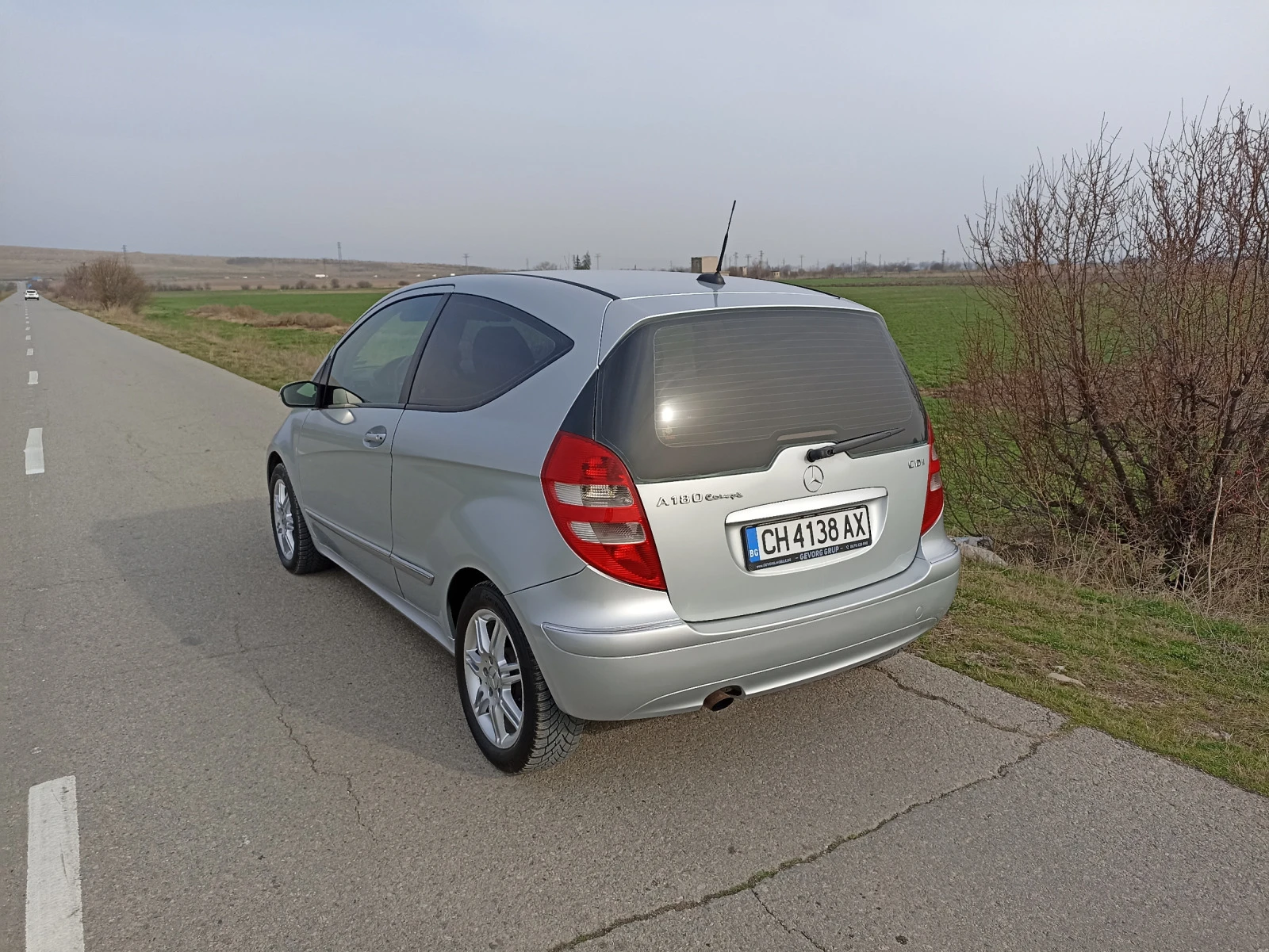 Mercedes-Benz A 180  - изображение 6