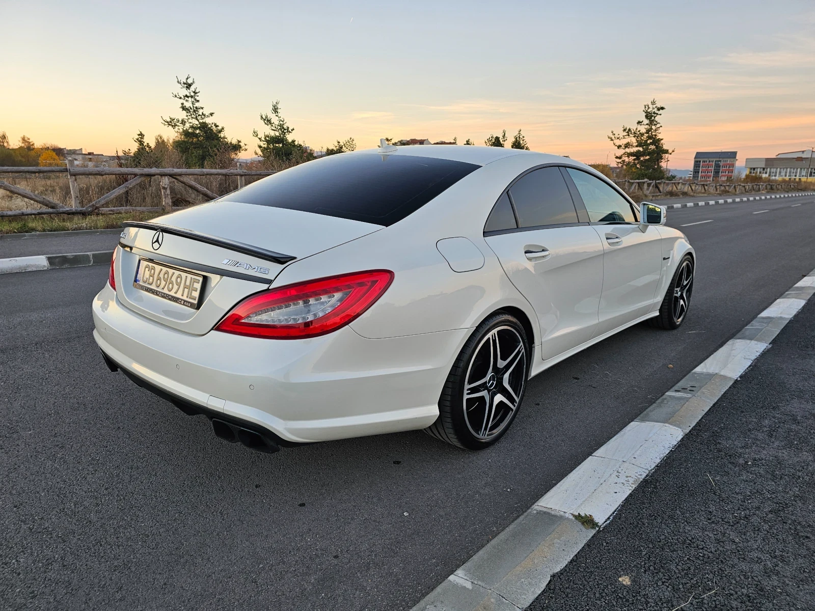 Mercedes-Benz CLS 63 AMG  - изображение 7