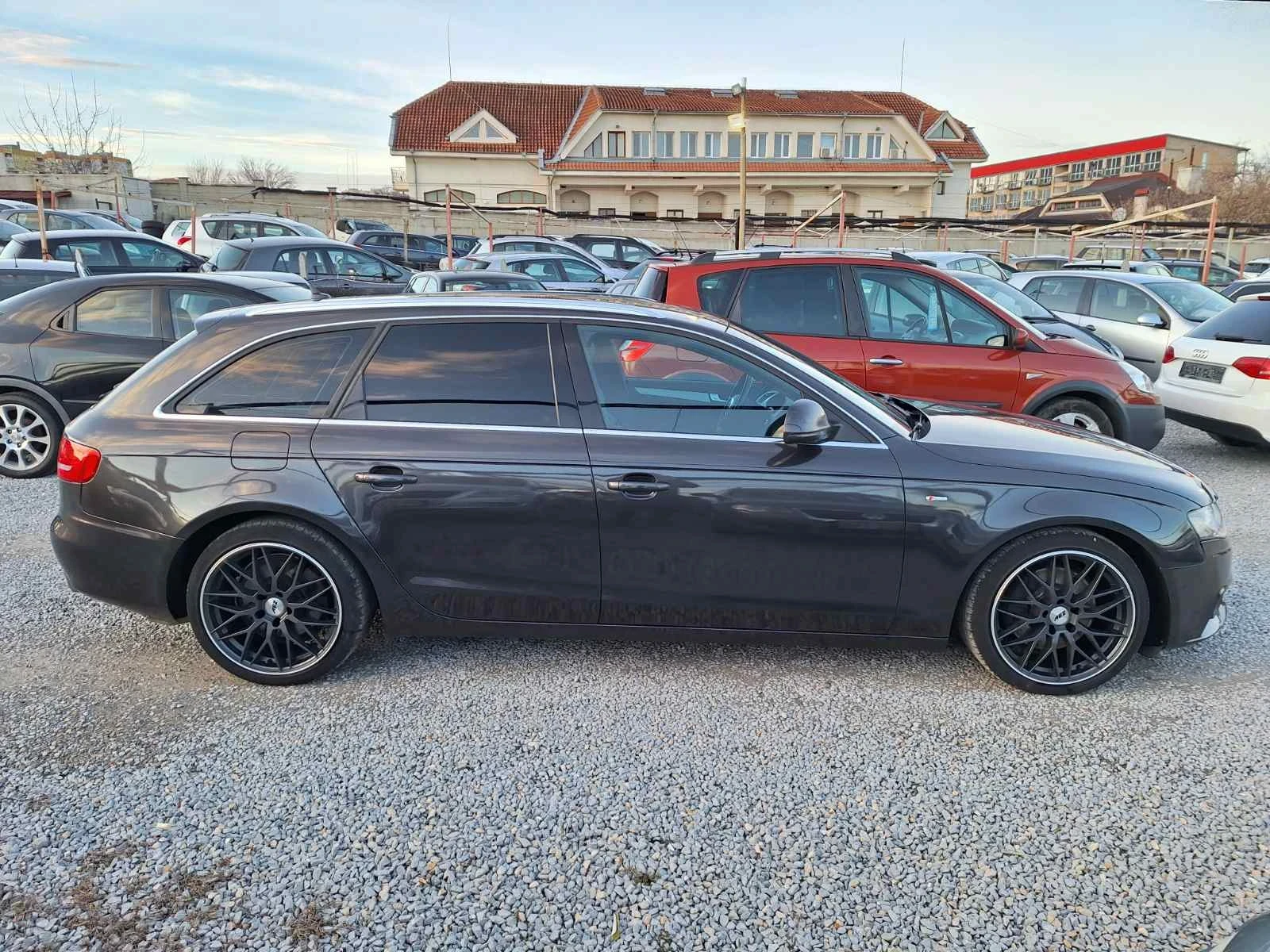 Audi A4 3.0 TDI-240 КОНЯ S-LINE 4x4 Навигация - изображение 6